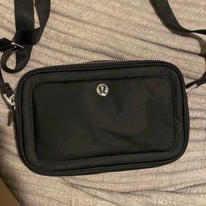 NWOT lululemon camera bag